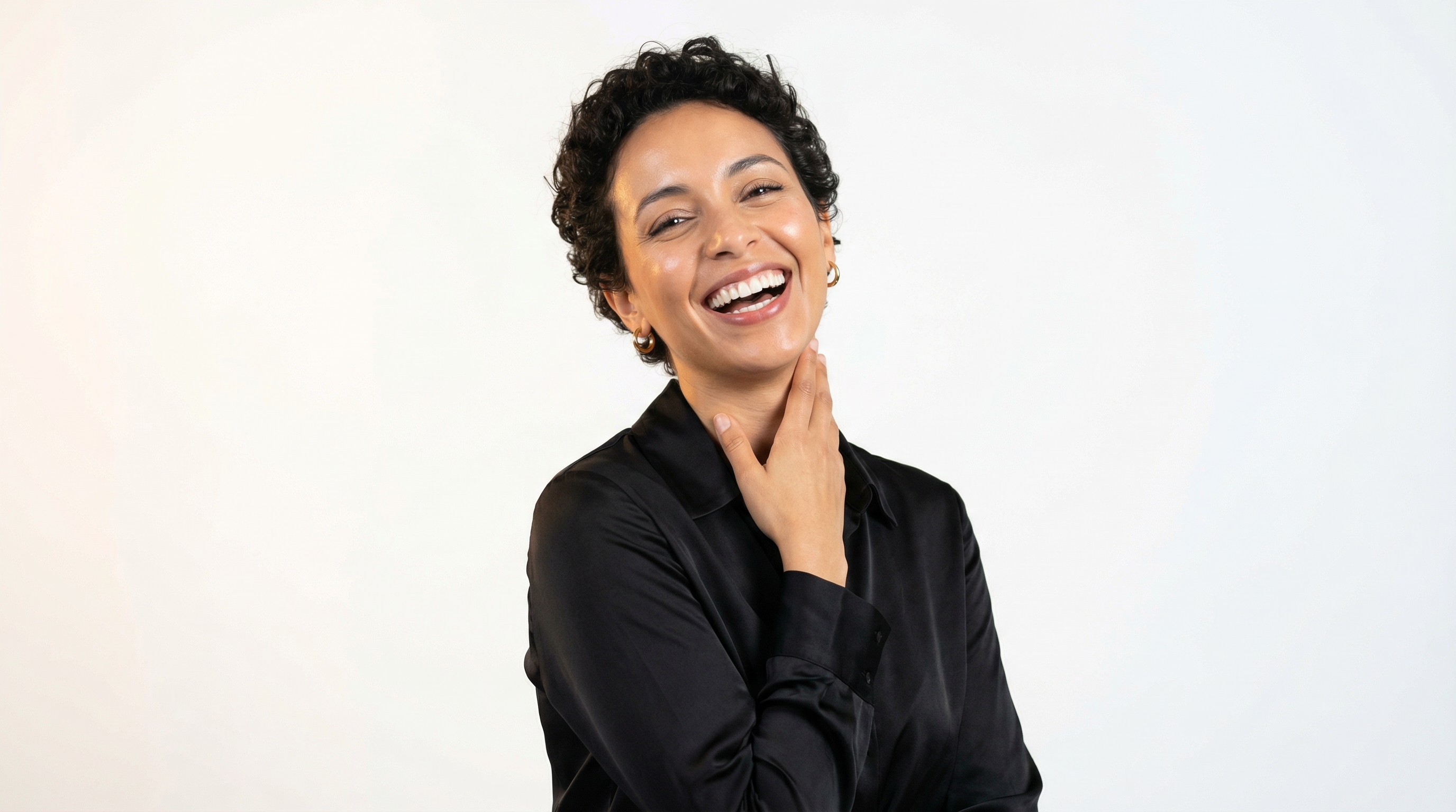 Patiente souriante au Centre Dentaire Maadi, Casablanca